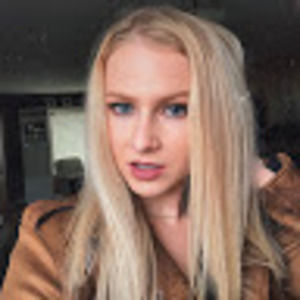 Meet your Posher, Lexie